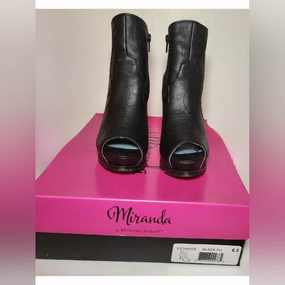 EUC! Miranda by Miranda Lambert Black Boots. Size 6.5. - Picture 3 of 10